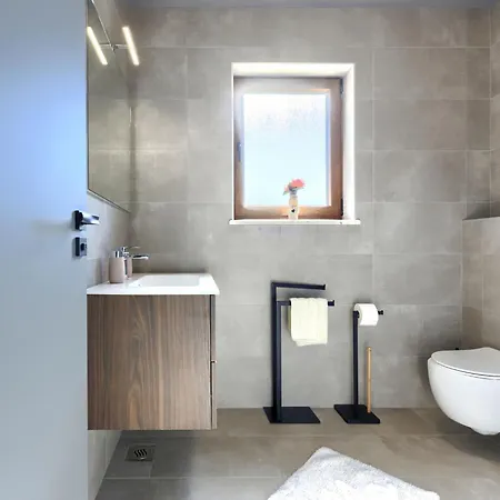 Apartamento Ana By Interhome Vižinada
