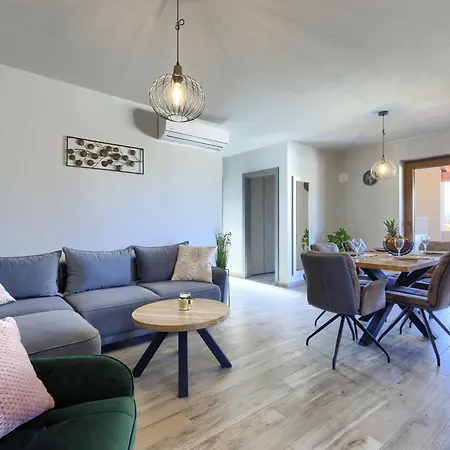 Emili By Interhome * Vižinada