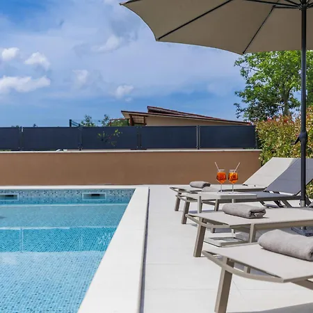 Emili By Interhome * Vižinada