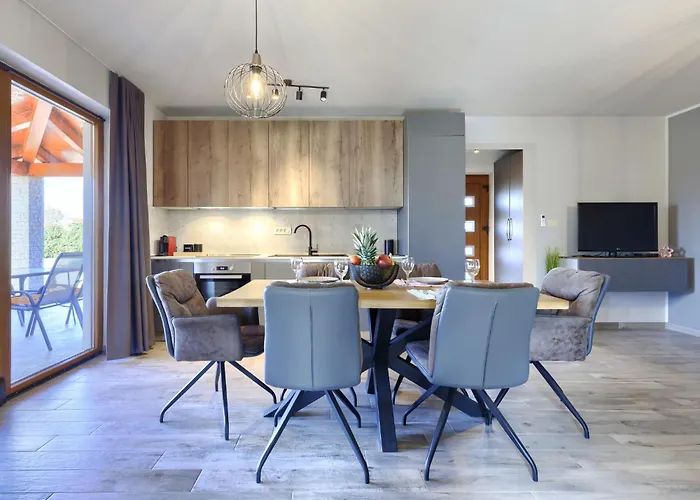 Apartman Emili By Interhome Vizinada