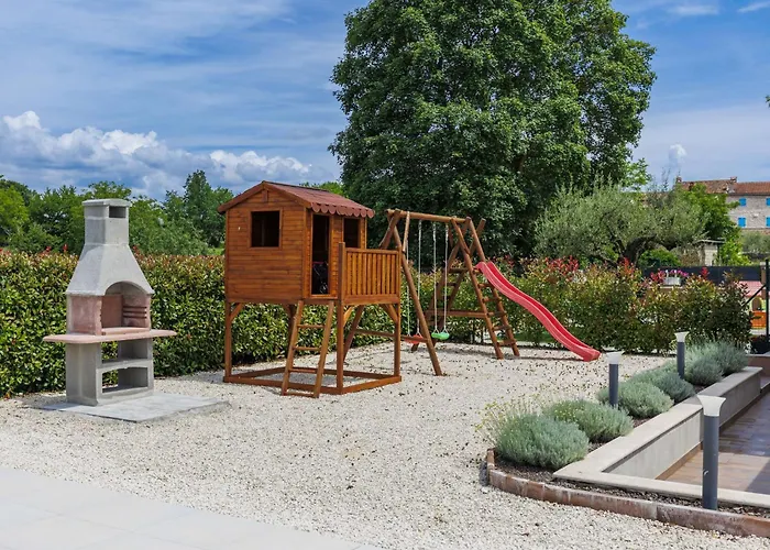 Apartman Emili By Interhome Vizinada